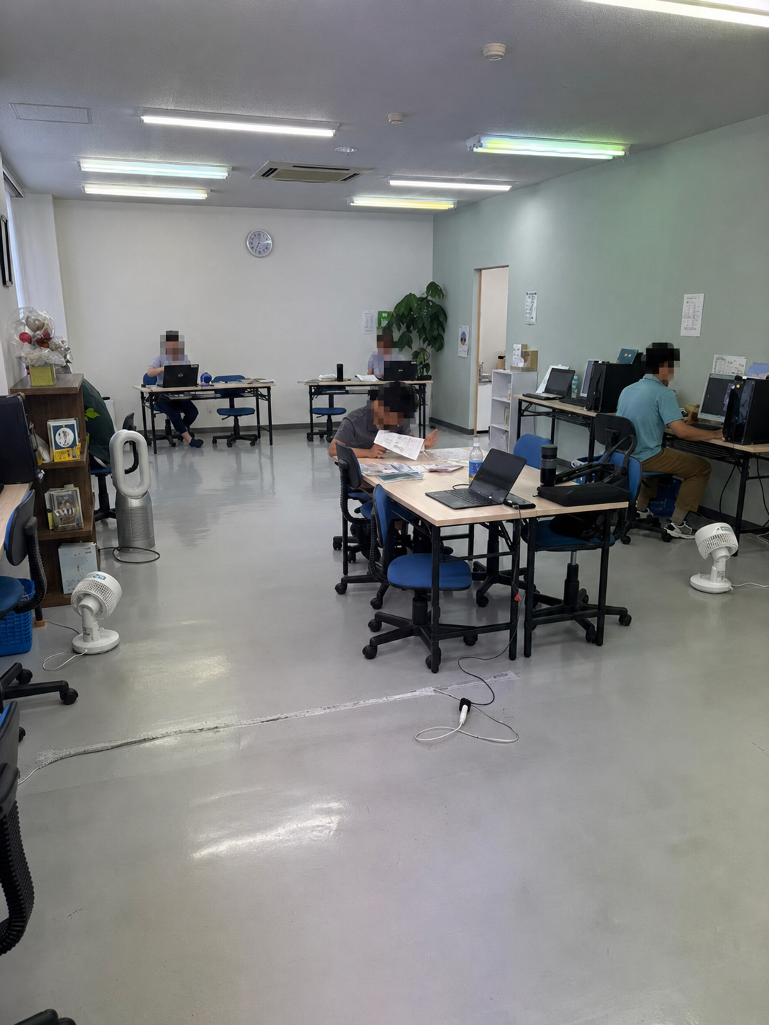ハッピーデザインの広々とした訓練室